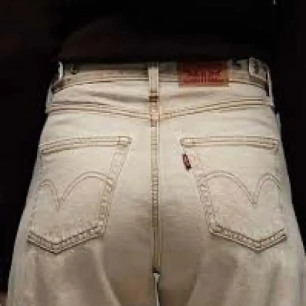 Vintage Levi's 550 Relaxed Fit Jeans Khaki Tan 38x30